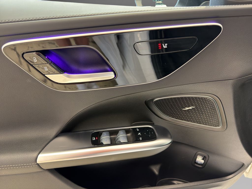 MERCEDES-BENZ C-Class 2023