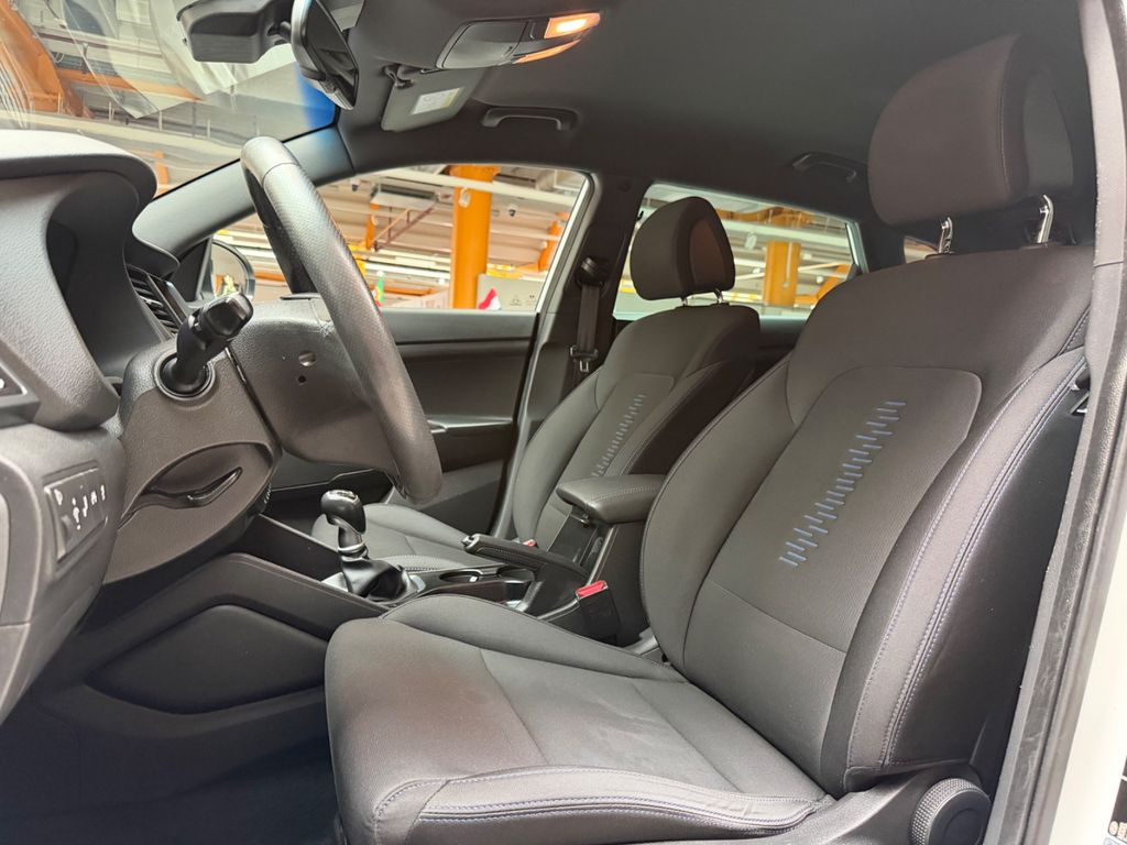 HYUNDAI Tucson Passion|Navi|SHZ|Apple&Android|Kamera|LHZ HYUNDAI Tucson Passion|Navi|SHZ|Apple&Android|Kamera|LHZ