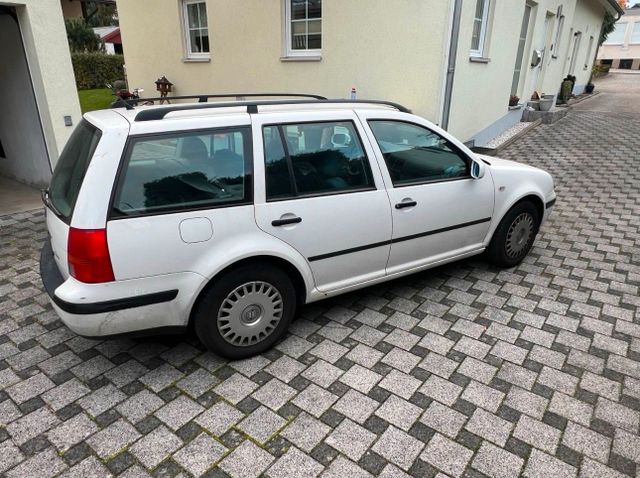 Volkswagen Golf 4 kombi