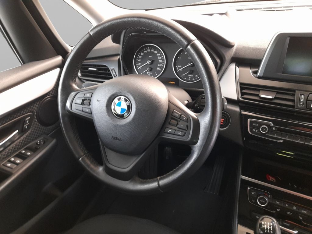 Fahrzeugabbildung BMW 216d Gran Tourer Advantage