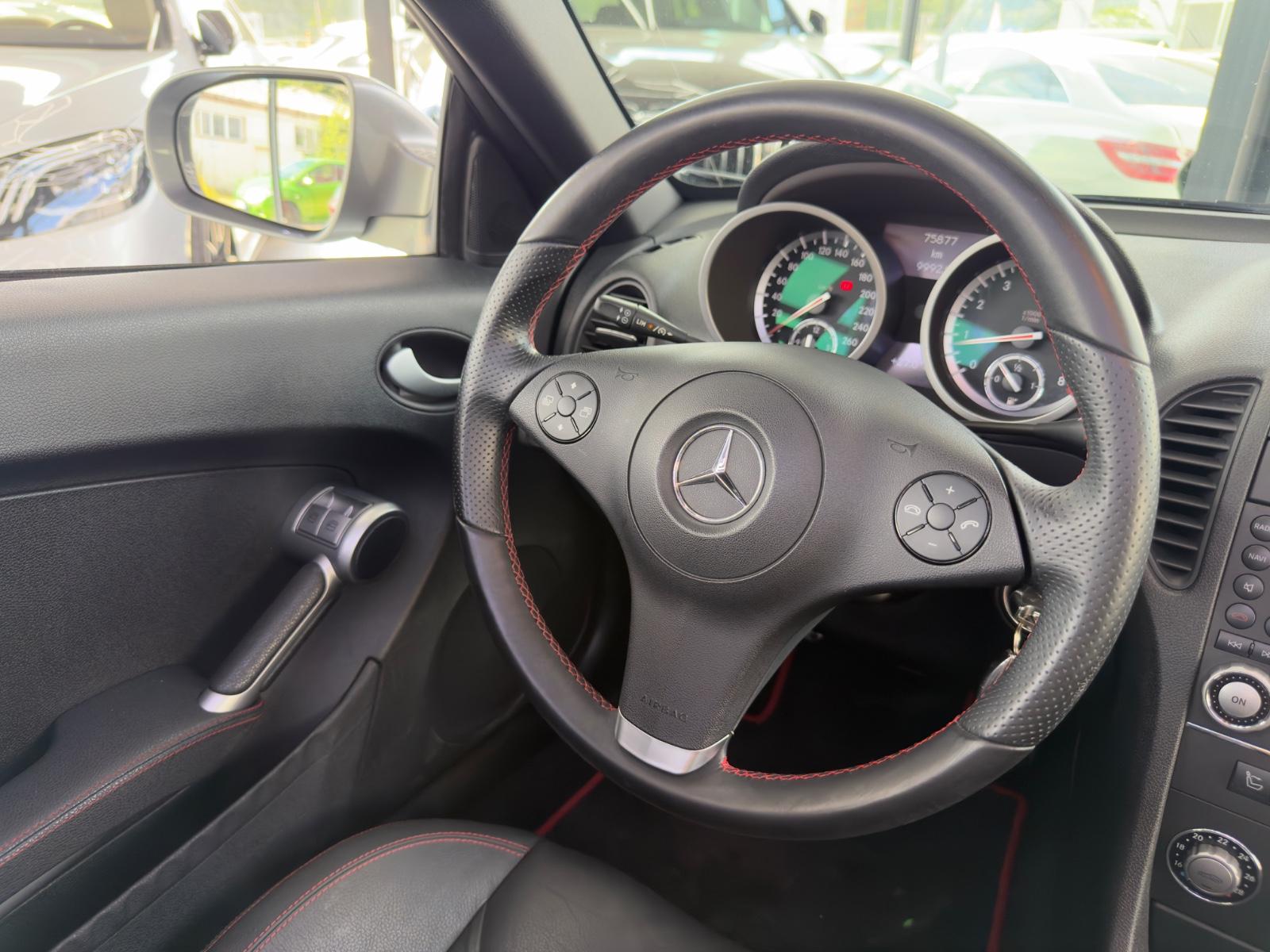 Mercedes-Benz SLK 300 2LOOK Edition V6 231 ch BVM / Harman Kardon / Cuir Nappa / Airscarf / Historique Mercedes