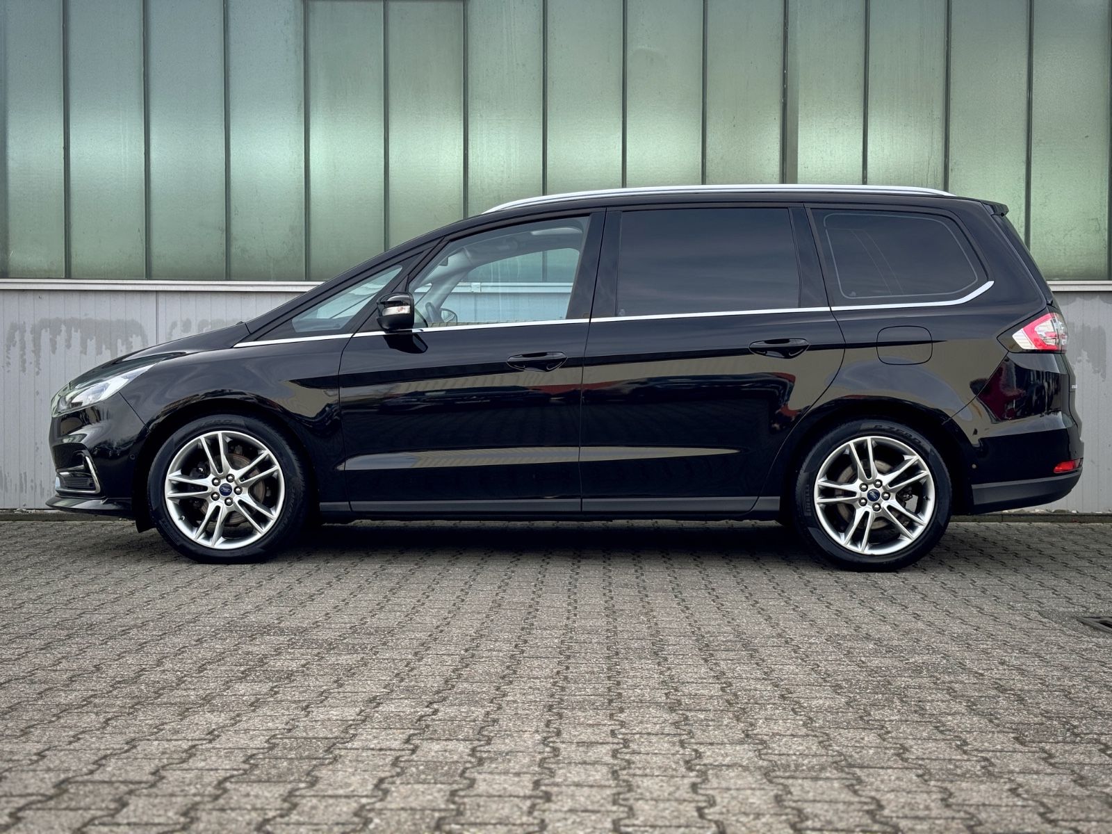 Ford Galaxy 2.0 Titanium *PANORAMA|7-SITZE* imagem 3