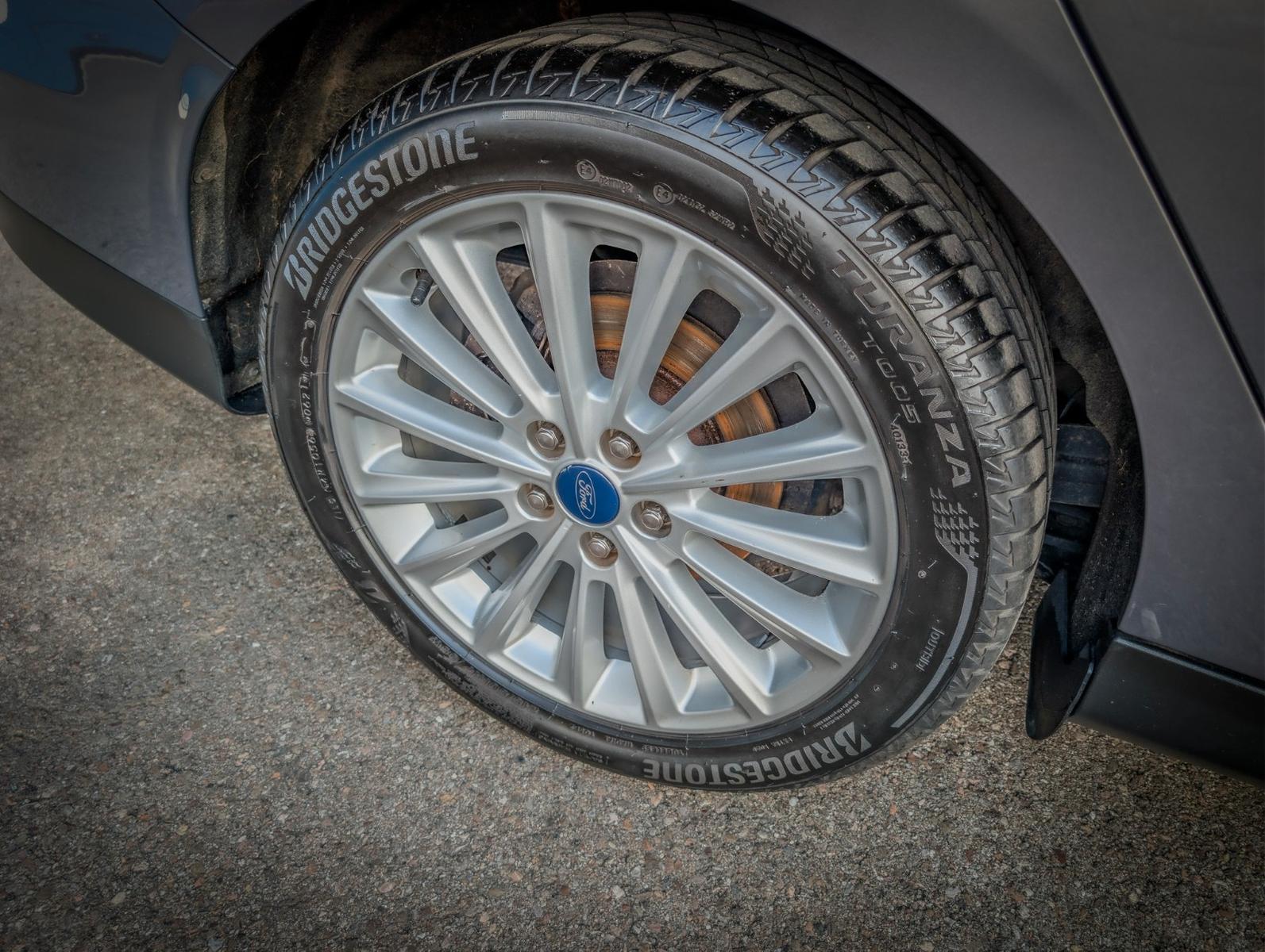 Ford Focus 2015 — photo 11