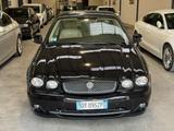 Jaguar X-Type 2.2D cat aut. Luxury cDPF - Jaguar X-Type mit Diesel-Antrieb