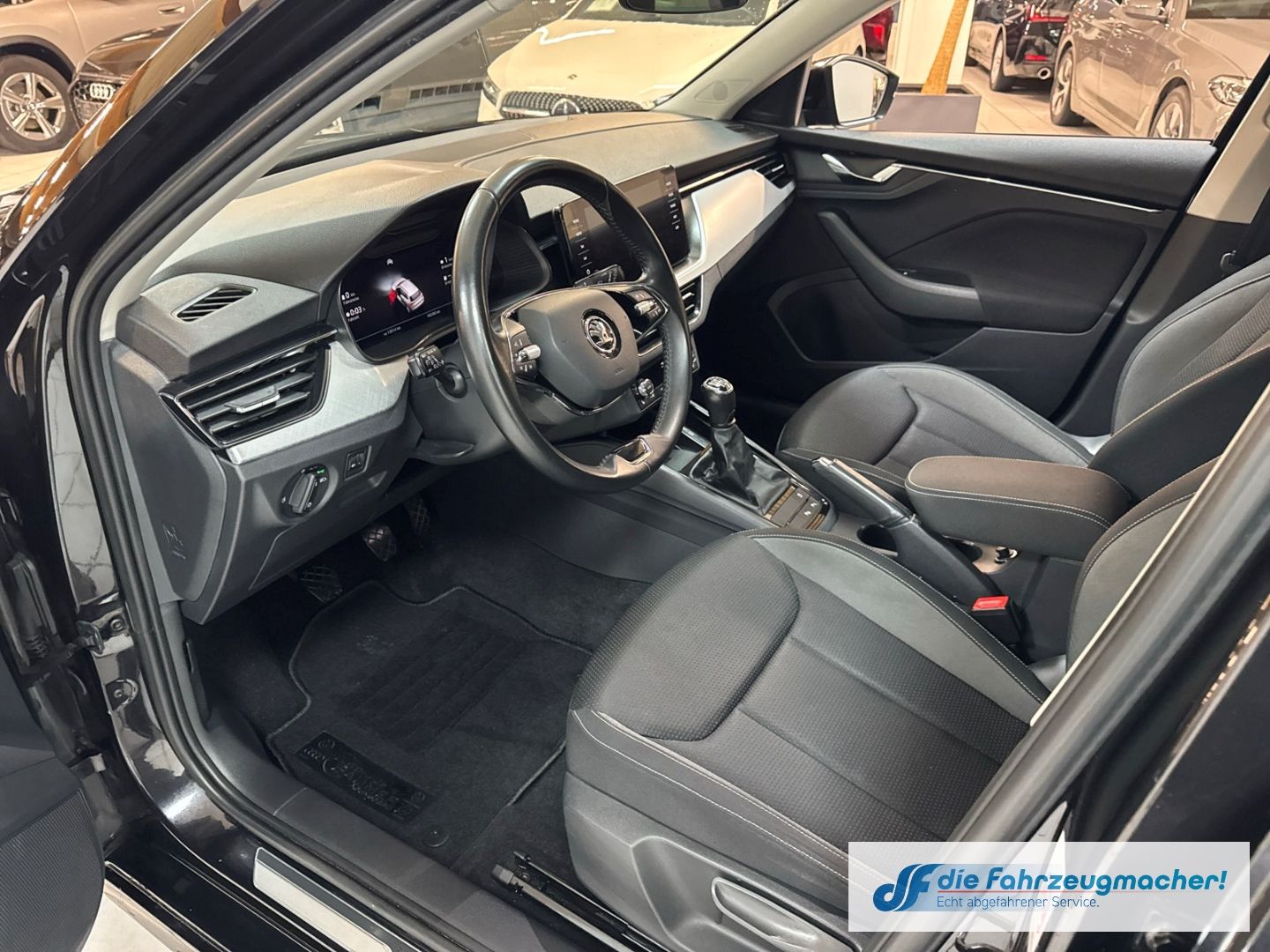 Fahrzeugabbildung SKODA Kamiq Tour Navi Digitales Cockpit LED Sperrdiff.