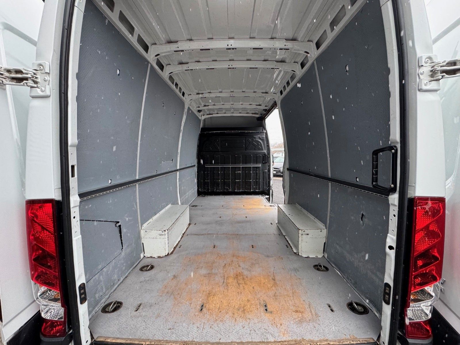 Fahrzeugabbildung Iveco Daily 35S12 *R3.520mm*AHK*Automatik*51.272km!!