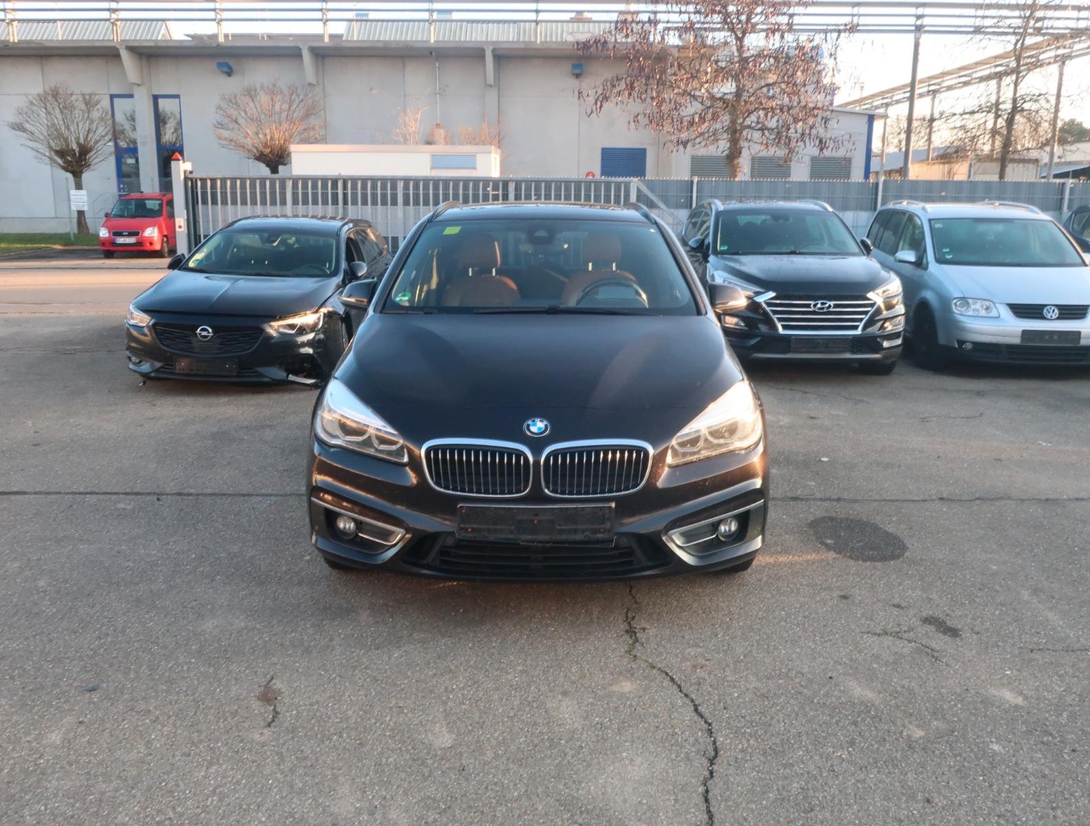 BMW 220 2 Active Tourer 220 d Luxury Line