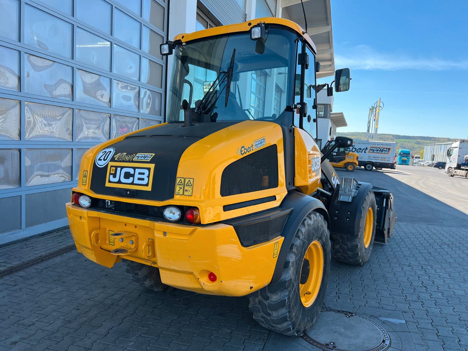 Fahrzeugabbildung JCB 409 SV / nur 758h! / Klappschaufel / Gabel