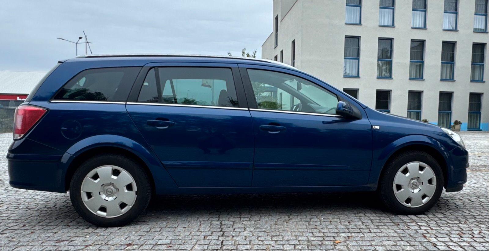 Opel Astra 2006 — photo 7