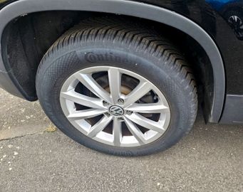 Volkswagen Tiguan - 9