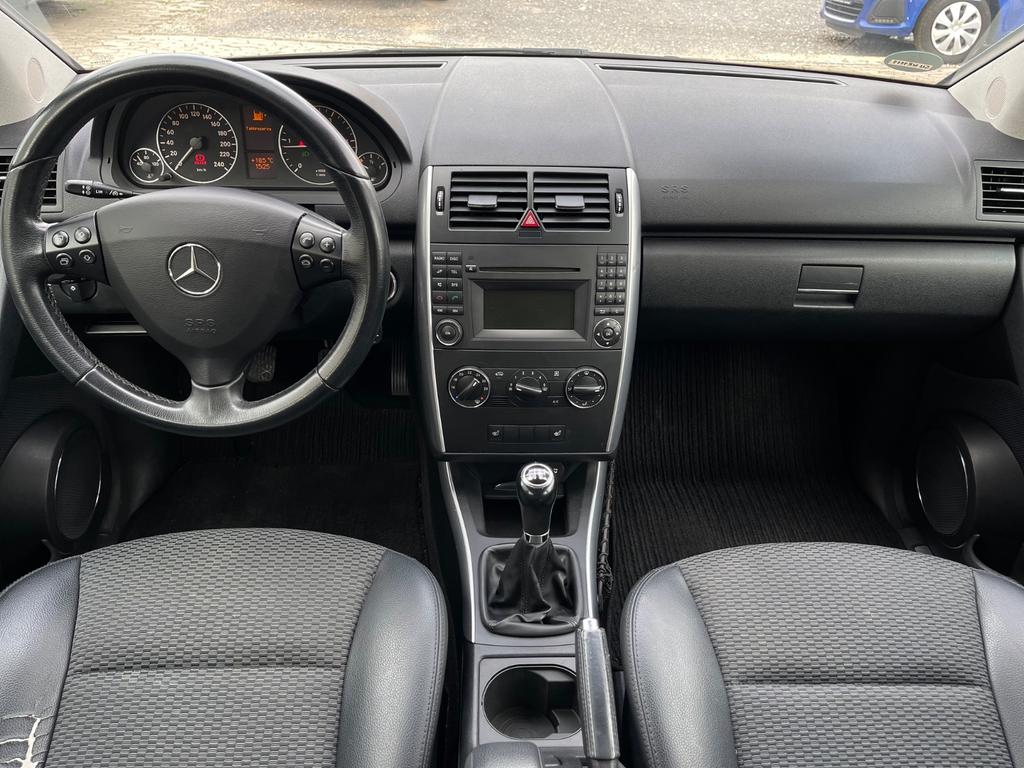 Mercedes-Benz A 200