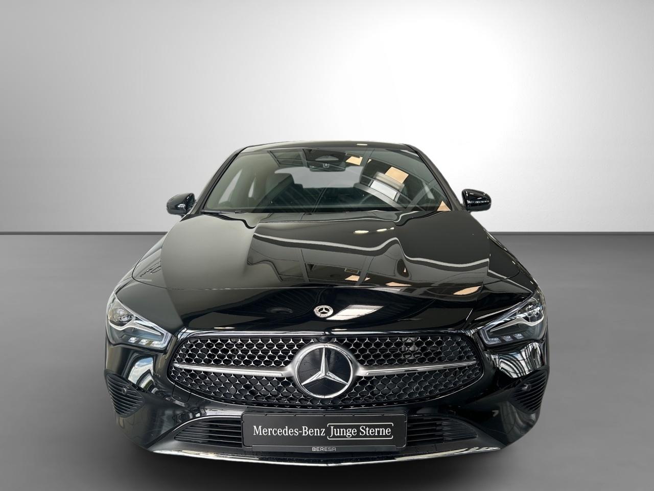 Mercedes-Benz CLA 180 Coupé Progressive ADV.+ Pano LED Kamera