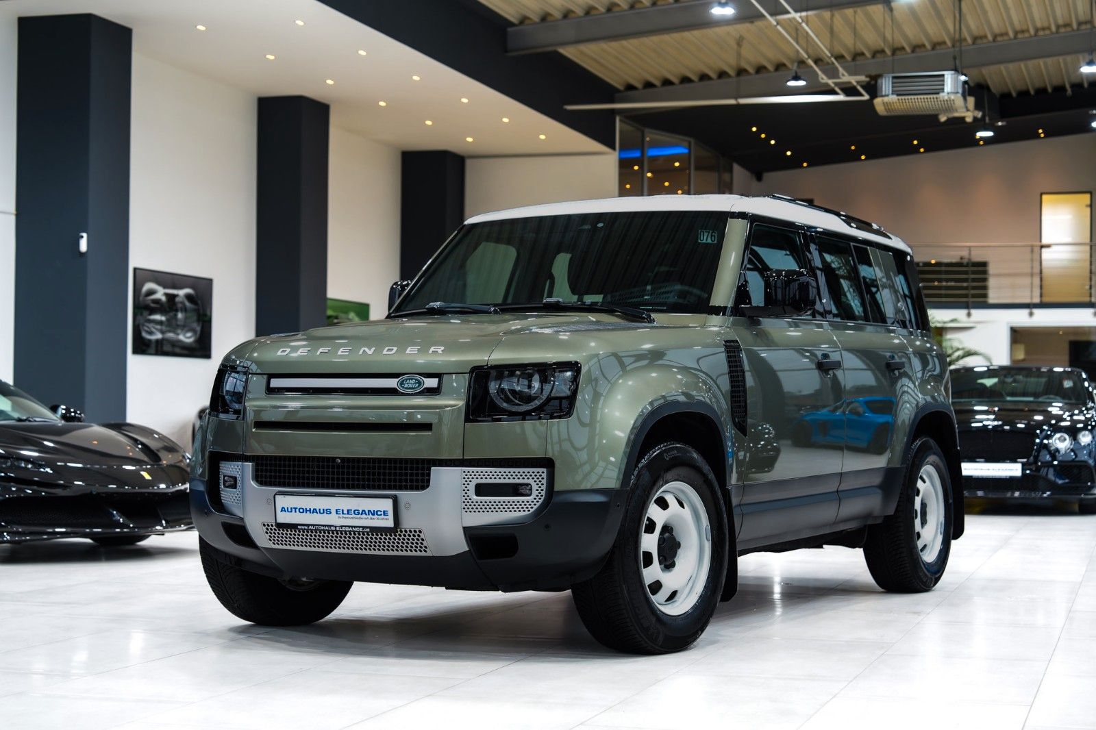 Land Rover Defender 110*EXT-PAKET*LUFTFEDER*360°*PIVI-PRO*