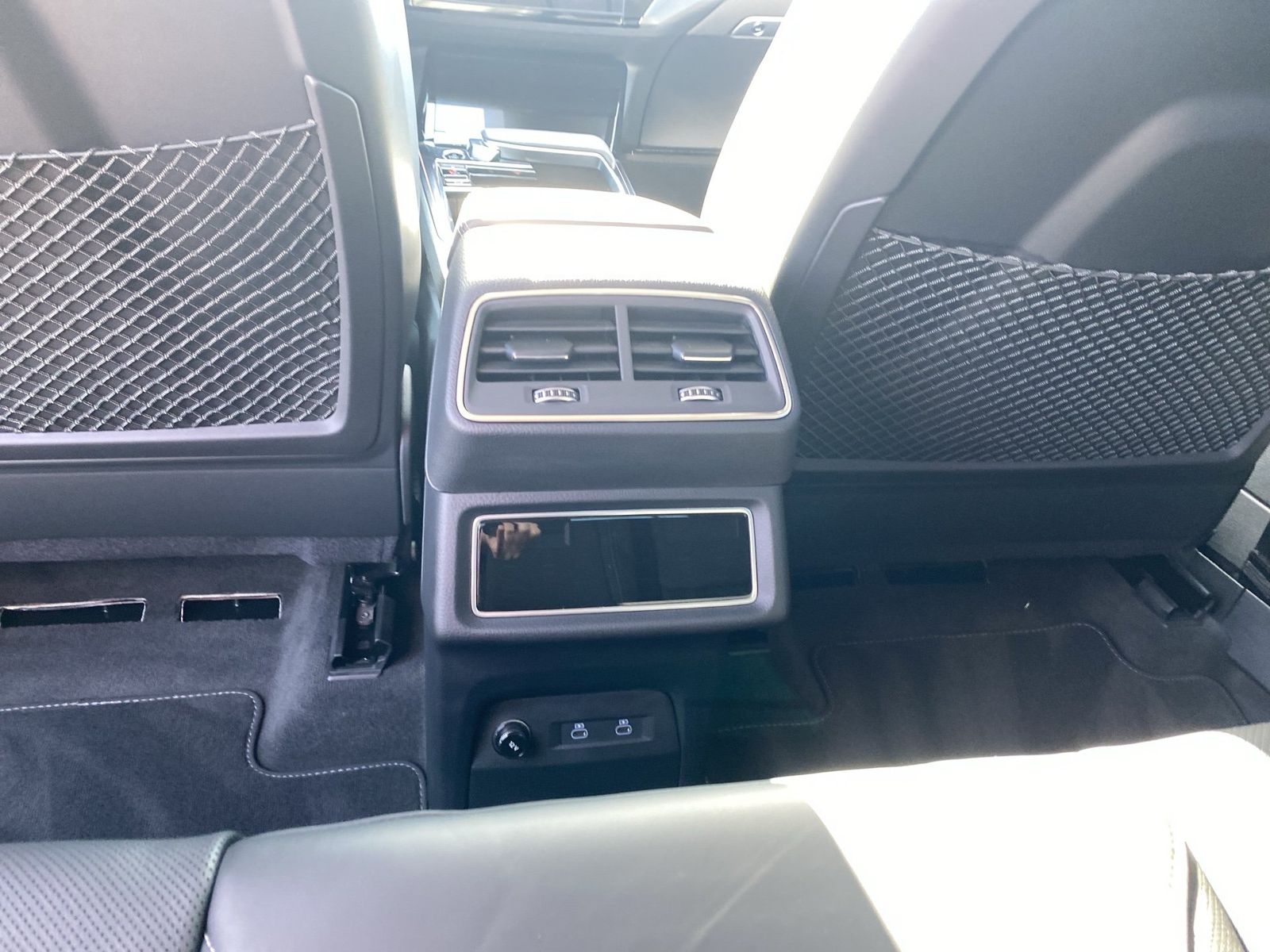 Audi Q8 e-tron - Bild 14