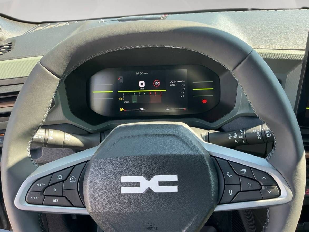 Fahrzeugabbildung Dacia Neuer Dacia Duster Extreme mild hybrid 140