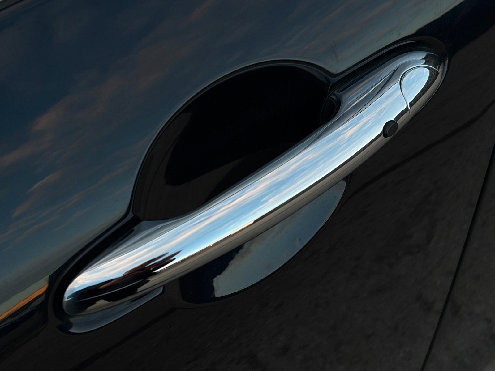 Fahrzeugabbildung MINI Cooper S Clubman Classic Leder Pano Komfort LHZ