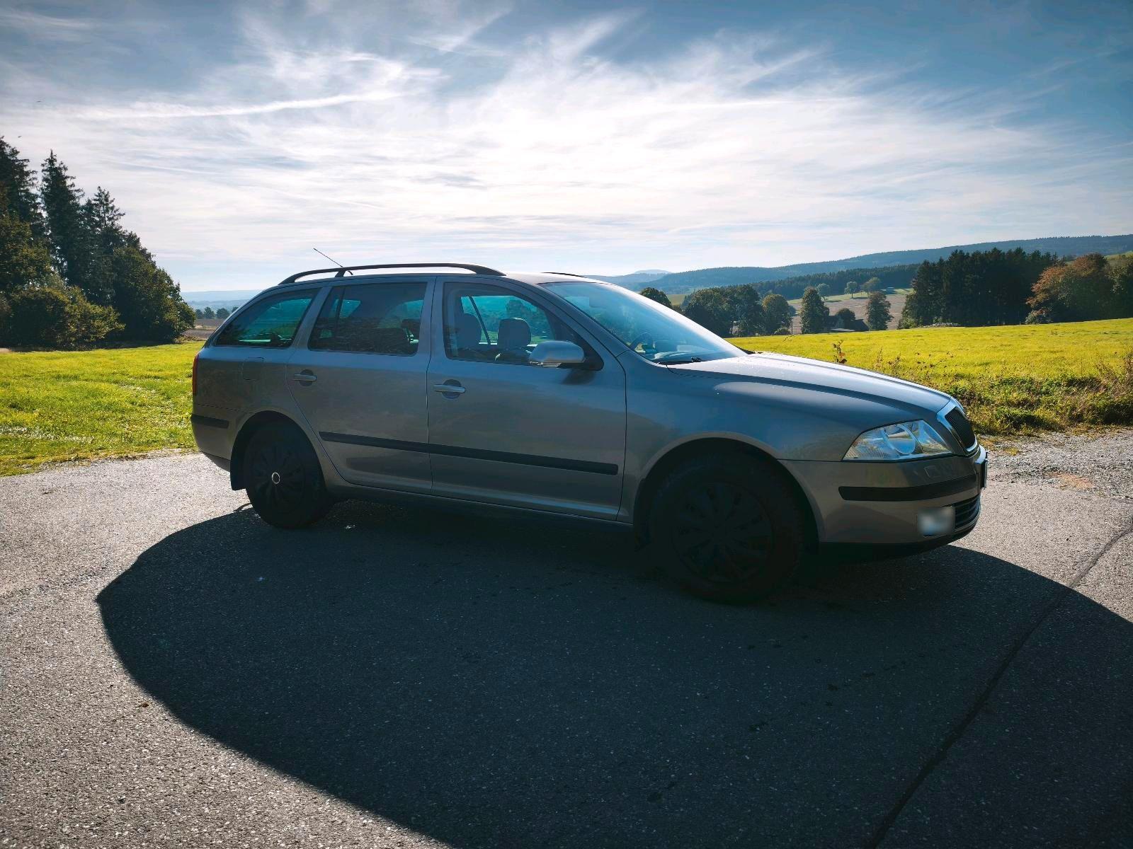 Skoda Octavia 2006 — engine 105 HP (77kW)