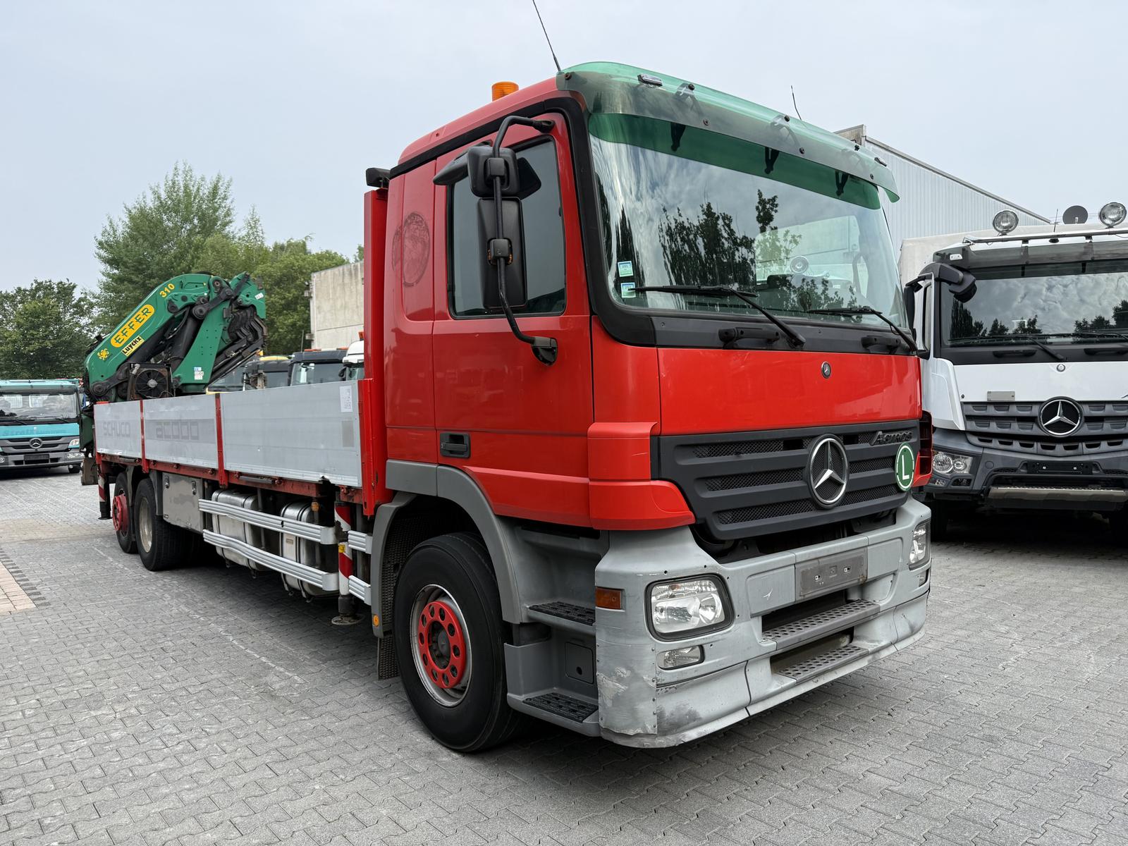 Mercedes-Benz Actros 2541 6X2 Kran Effer 310 bis 31 Meter