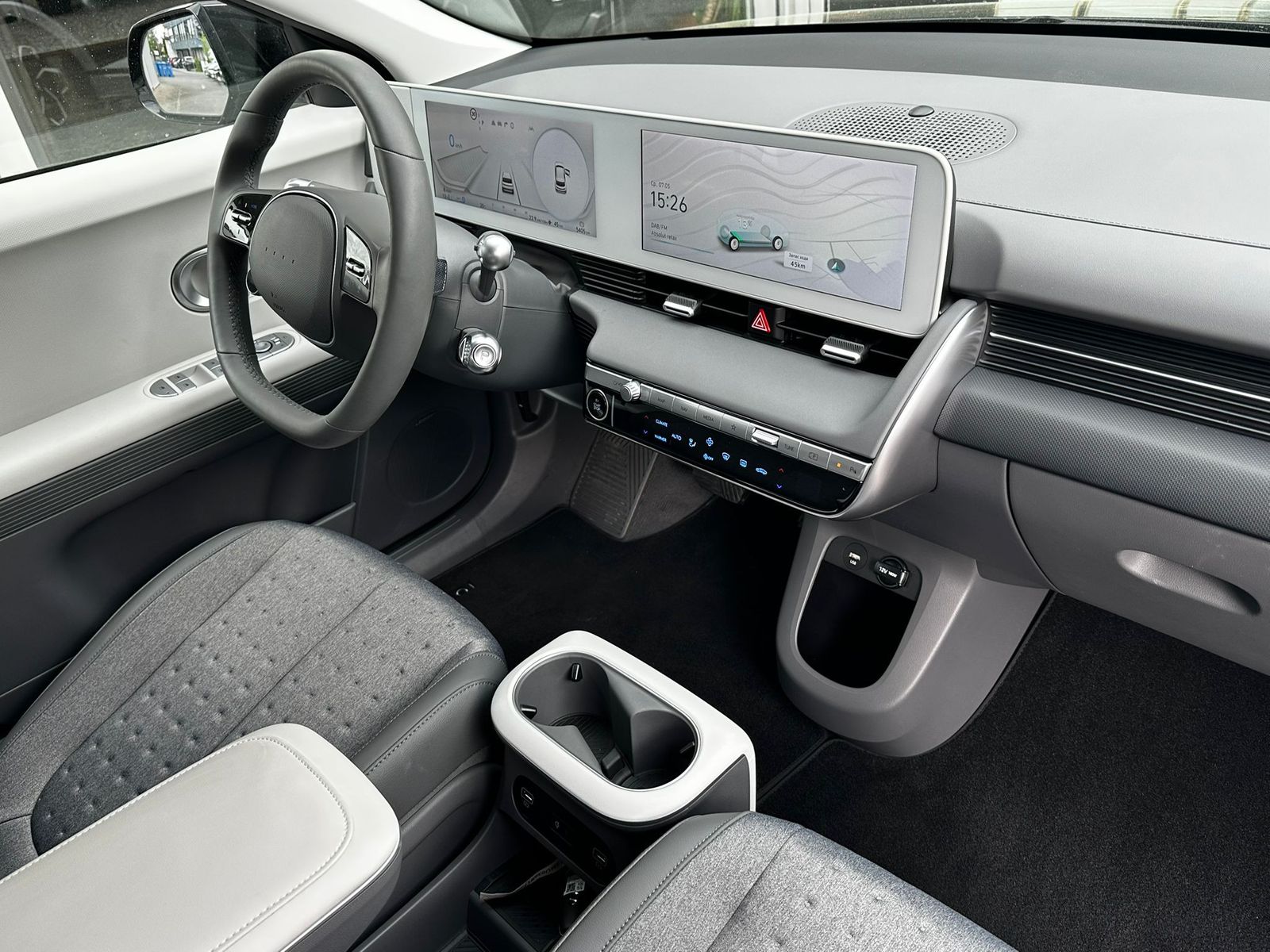 Fahrzeugabbildung Hyundai Ioniq 5 Techniq WERKSGAR NAVI+LED+SHZ+KAMERA+WP+