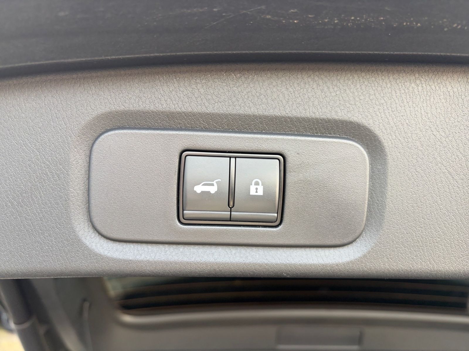 Fahrzeugabbildung Nissan Qashqai 1.5 VC-T e-Power Tekna+ e-Power AHK