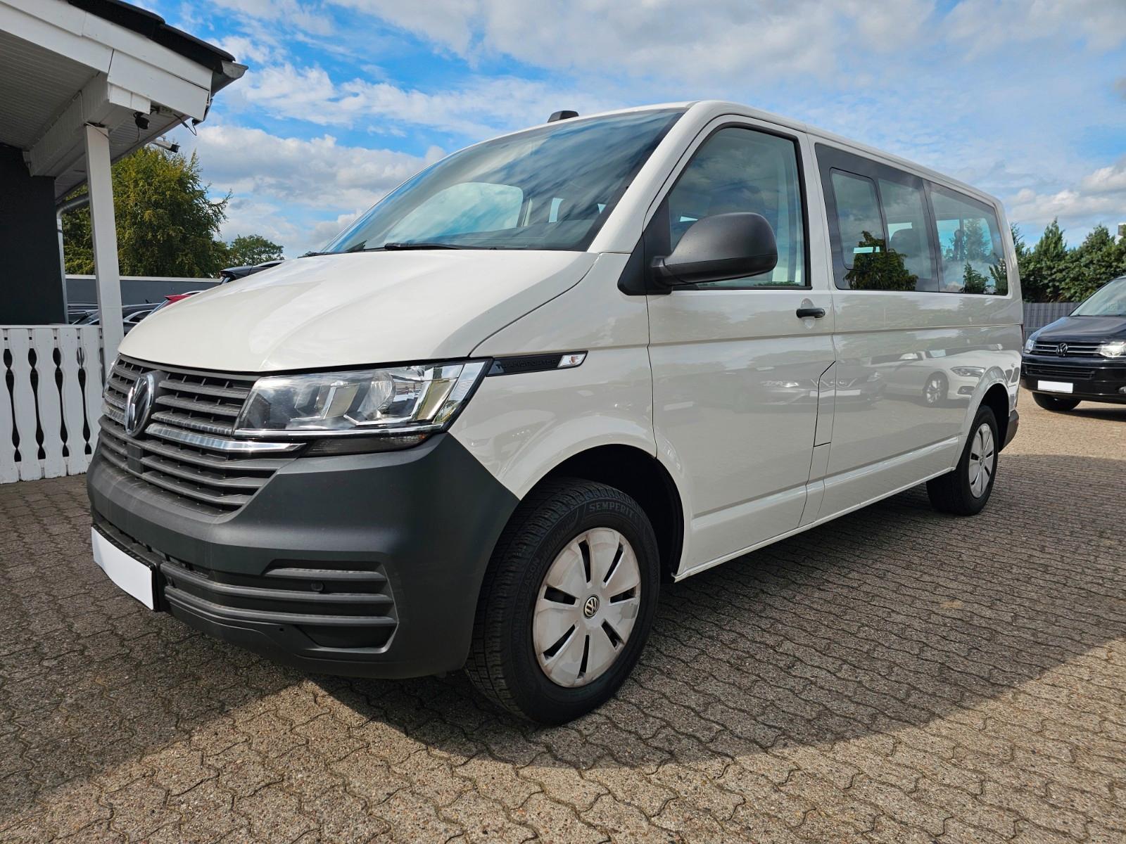 Volkswagen T6.1 Transporter Kombi lang 9 Sitze DSG Navi AHK