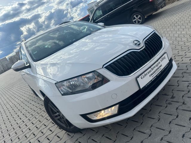 Skoda Octavia Combi 1.6 TDI DSG Navi Tempomat Klimaaut