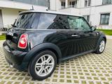 MINI Cooper D AT Cooper Keyless Go - MINI MINI: Go