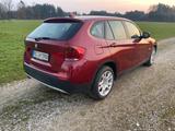BMW X1 sDrive18d -Navi Panoramadach Schiebedach Xeno - BMW X1: Rot