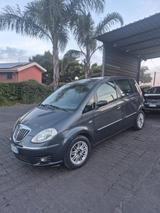 Lancia MUSA 1.3 Multijet 16V 90 CV Platino - Lancia MUSA Platino mit Diesel-Antrieb