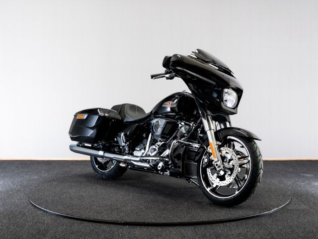 Harley-Davidson FLHX Street Glide