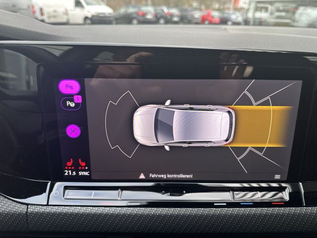 Golf VIII 1.5 eTSI DSG R-Line Black-Style 18 ALU