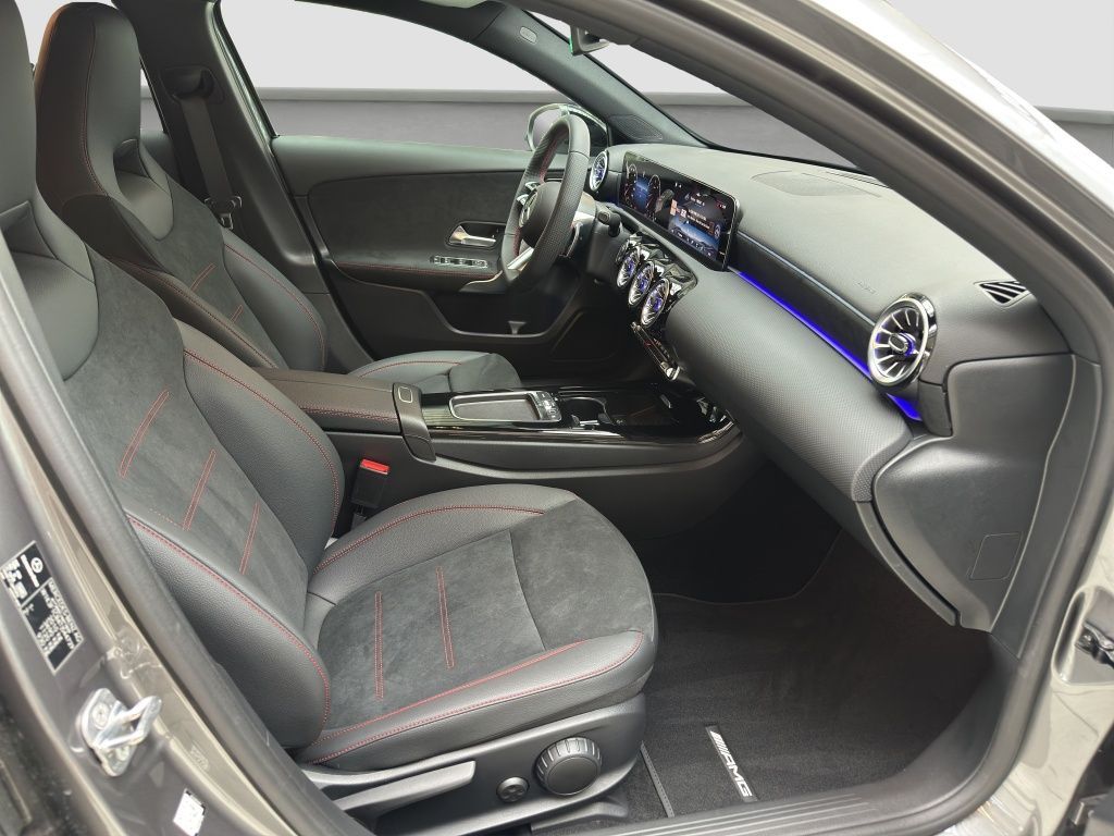 Fahrzeugabbildung Mercedes-Benz A 200 d AMG*Night*LED*SpurH*PDC*ParkAss*RFK