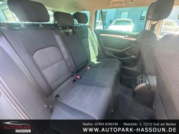 Volkswagen Passat Variant - 7