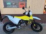 Husqvarna 701 Supermoto 2026, sofort verfügbar! - HUSQVARNA 701 SUPERMOTO