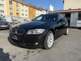 BMW 3 Touring 330d xDrive*Bi-XENON*Scheckheft*2.HAND - BMW 330 aus 2010: 330xd