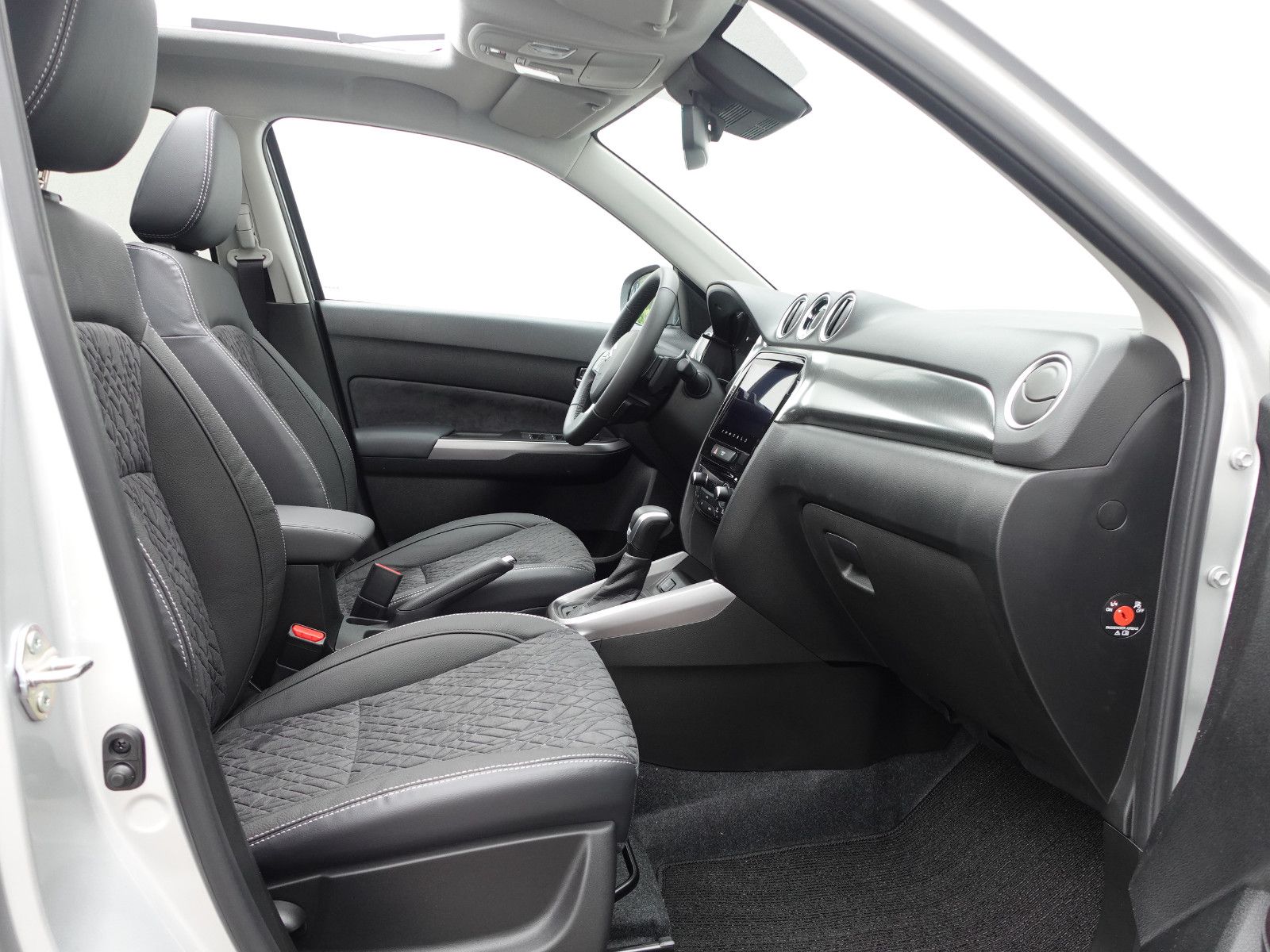 Fahrzeugabbildung Suzuki Vitara 1.5 Automatik Comfort+,NAVI,Schiebedach