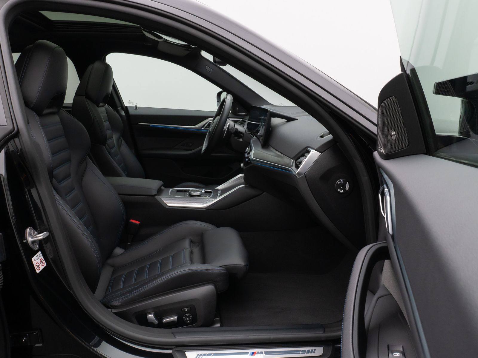 Fahrzeugabbildung BMW M440i Gran Coupé Kamera Glasdach HUD DAB H/K 19"