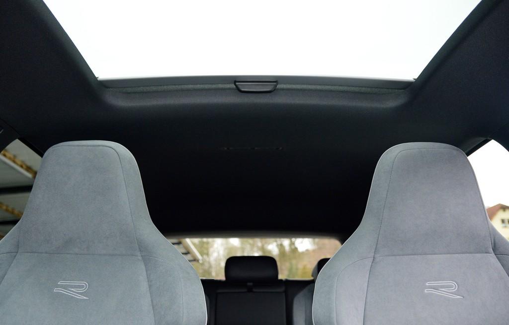 Volkswagen Golf VIII 1.5 TSI ACT R-Line PANO*IQ.LIGHT*VIRTU, миниатюра 16