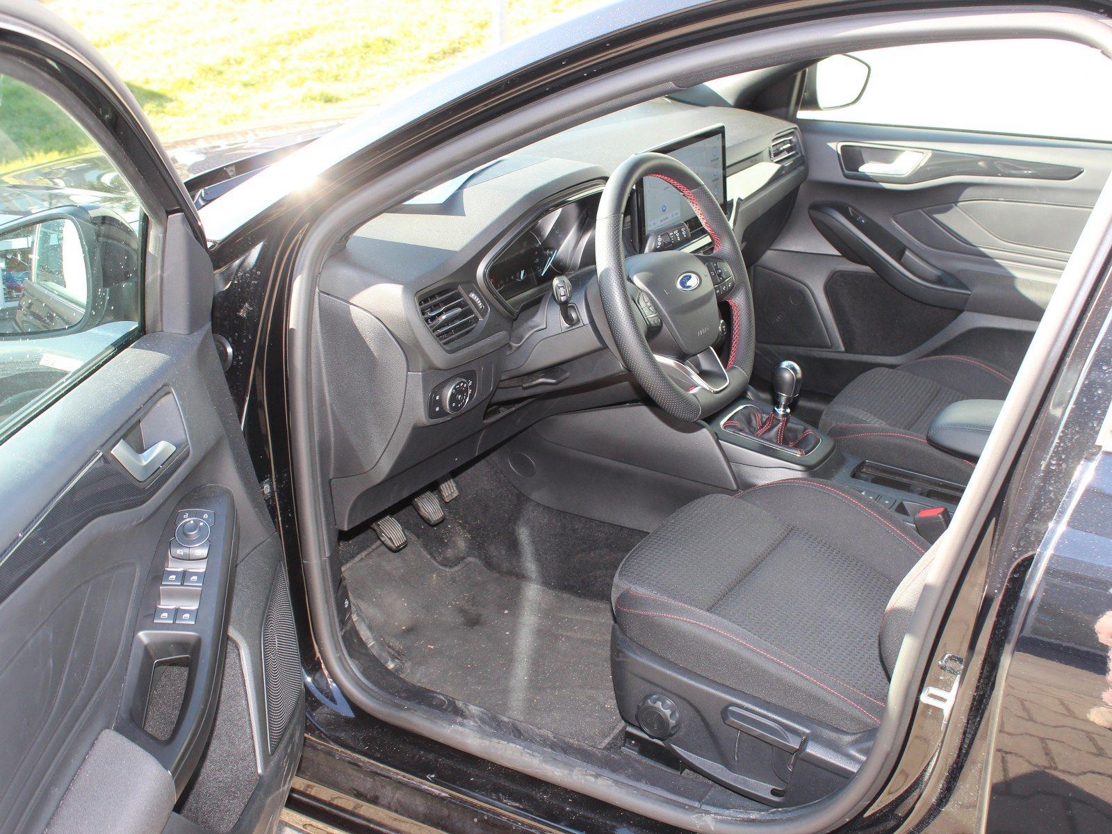 Fahrzeugabbildung Ford Focus ST-Line 1,0 EcoBoost