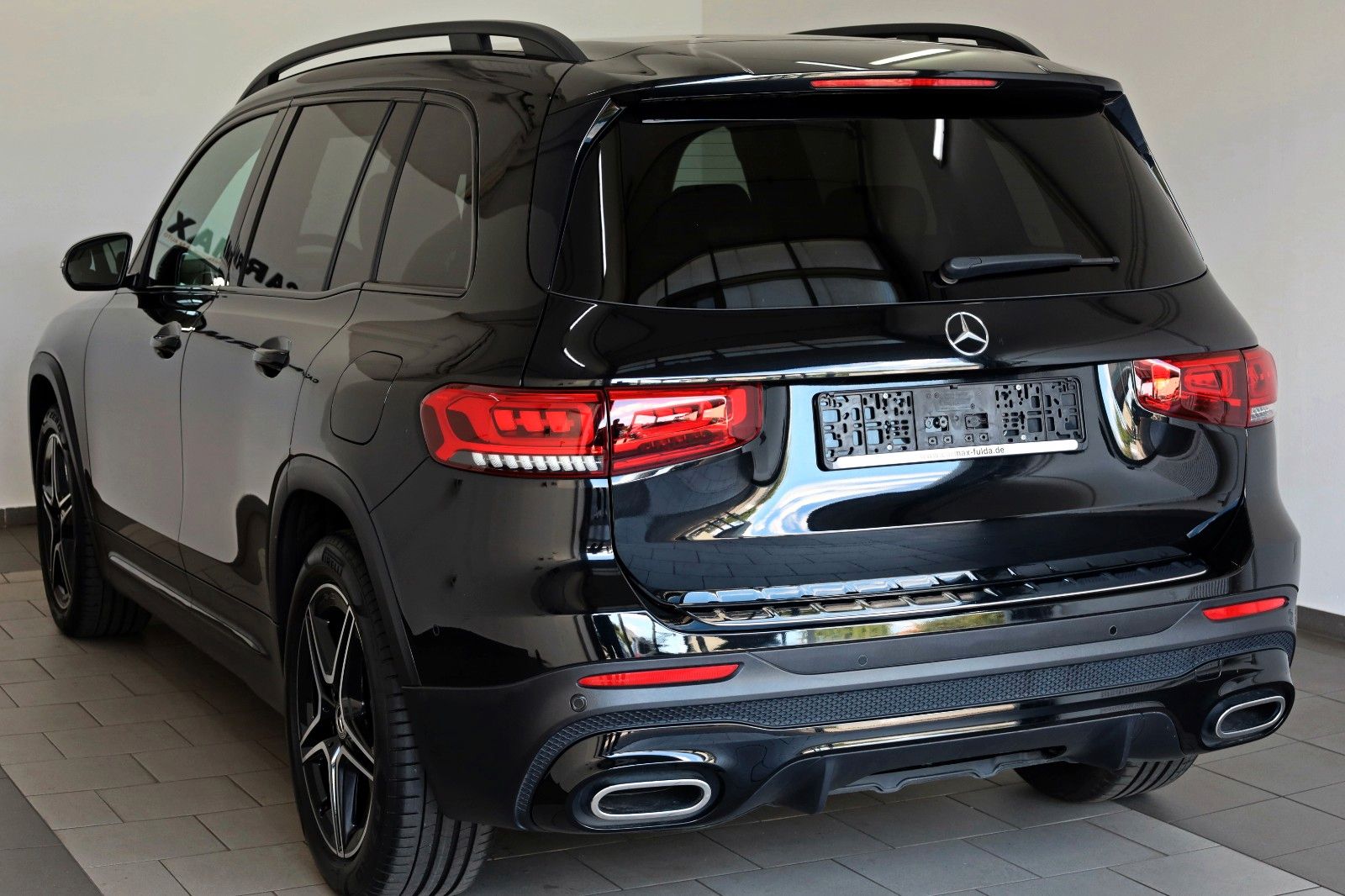 Fahrzeugabbildung Mercedes-Benz GLB 200d AMG-line,T.Leder,Navi,LED,SH,Kamera,AHK