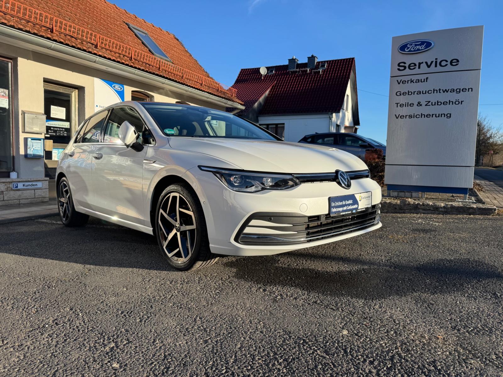 Volkswagen Golf VIII Lim. Style LED Standheizung