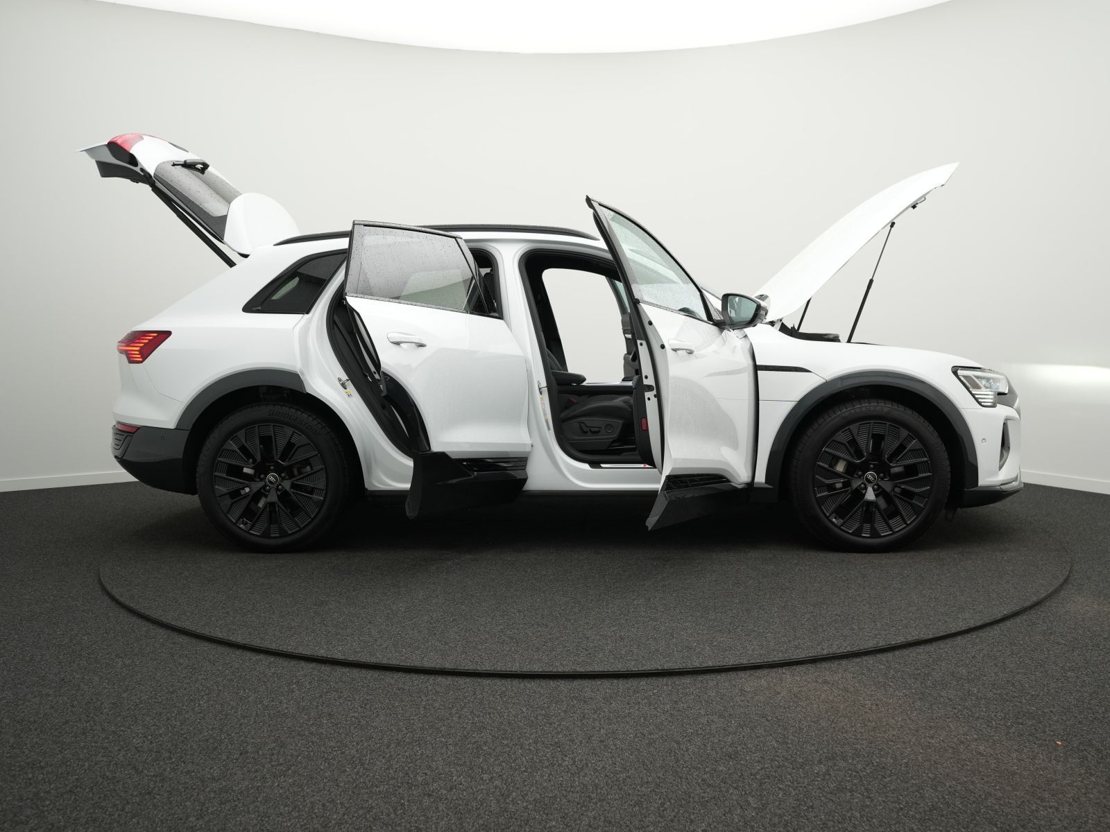 Audi Q8 e-tron - Bild 40
