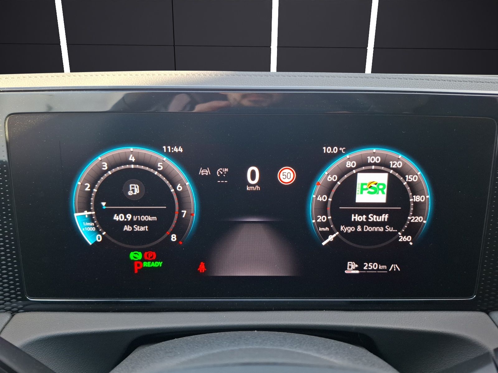 Fahrzeugabbildung Volkswagen Tiguan eTSI Life DSG Standhzg. LED AHK Navi AID