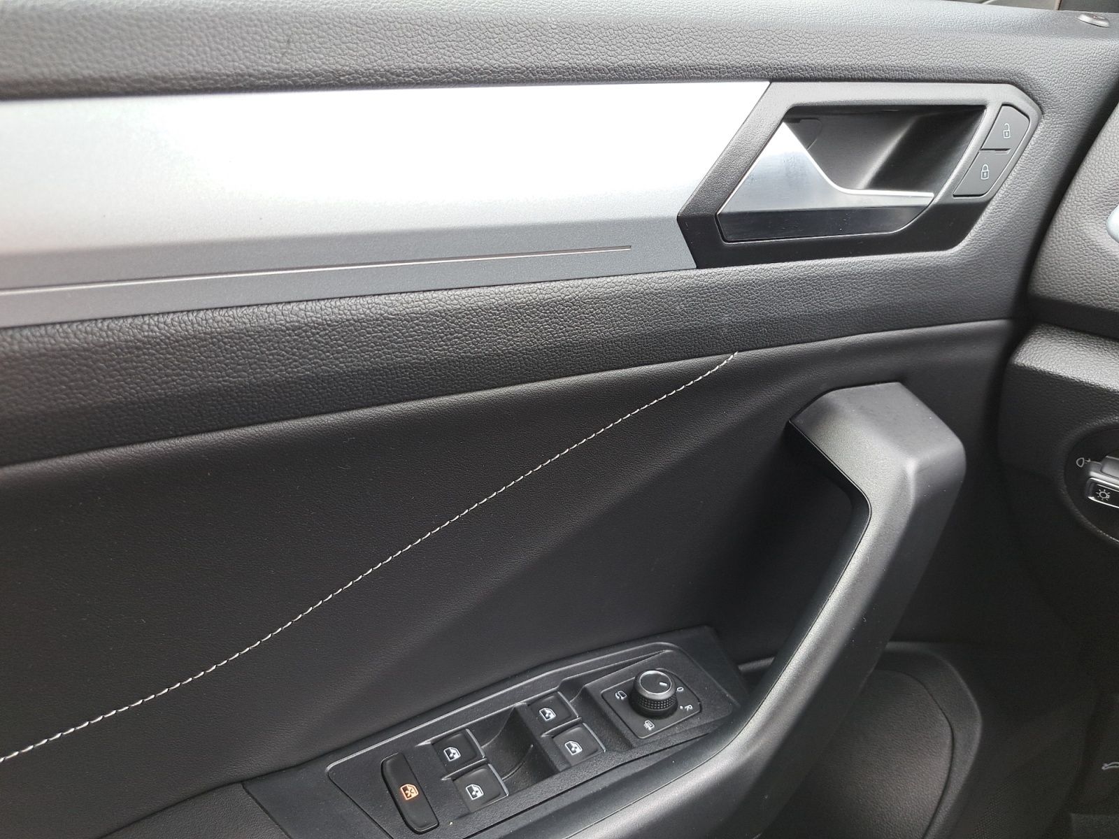 Volkswagen T-Roc - Bild 16