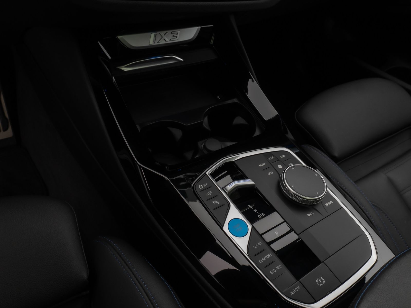 Fahrzeugabbildung BMW iX3 Impressive M Sport Panorama 360°HUD DAB H/K