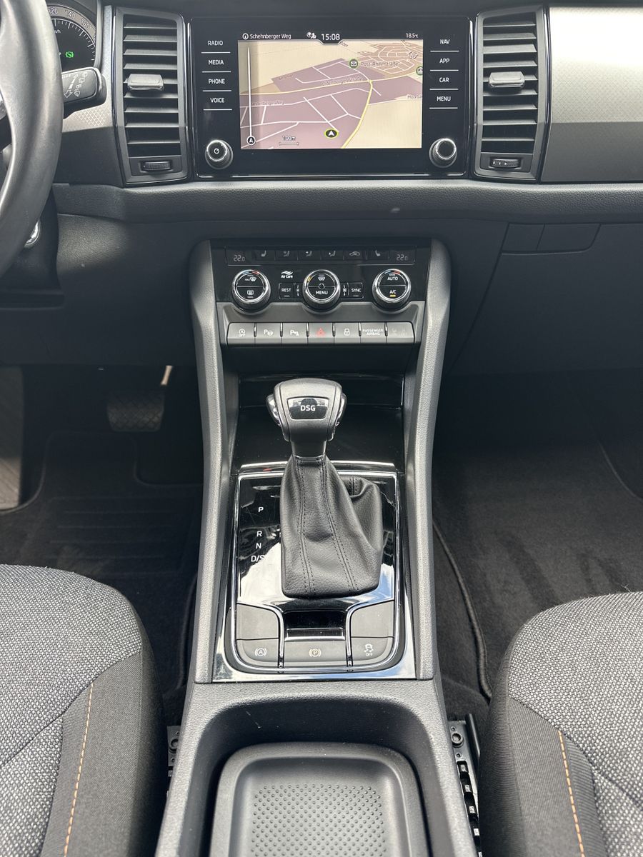 Fahrzeugabbildung SKODA Kodiaq 2.0 TDI DSG Clever NAV+LED+ACC+AHK+SHZ+PP