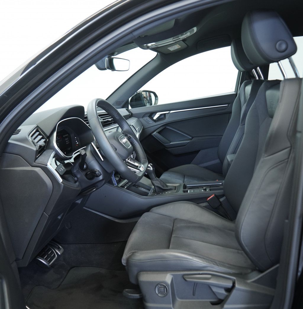 Audi Rsq3