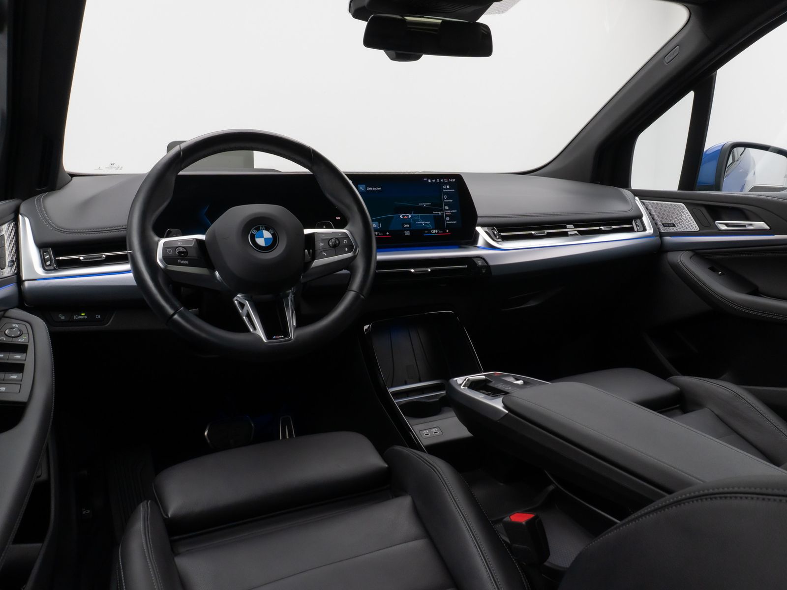 Fahrzeugabbildung BMW 220i Active Tourer MSport 360°HUD DAB H/K 19Zoll