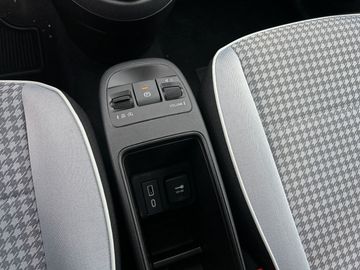 Fiat 500 Hybrid Limousine (65PS) *LED* PDC* Carplay