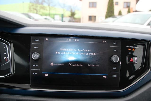Fahrzeugabbildung Volkswagen Polo United KAMERA SITZH. NAVI KEYLESS APP-CON 1